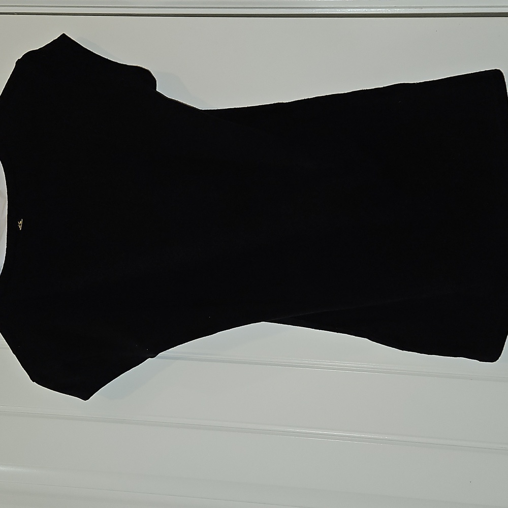 Shirt - Picture 3 of 4